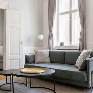 Lavish 4br In The Heart Of Cph By The Canals København